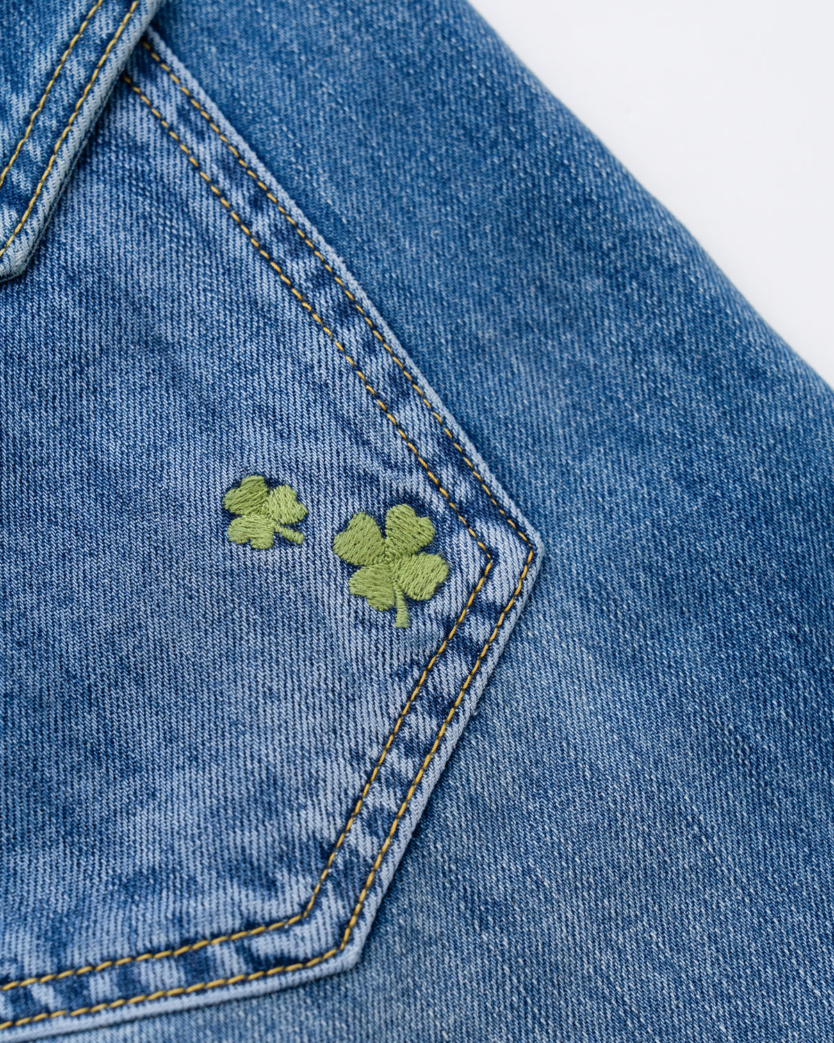 Lucky Clover Clinch-Back Jeans