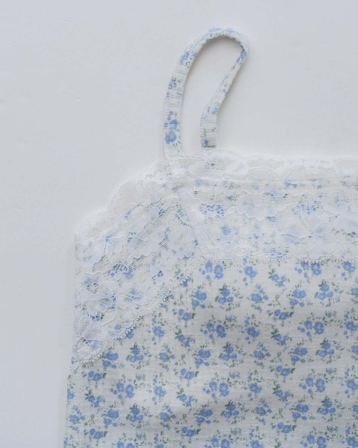 Vintage Floral Lace Padded Camisole（Blue）