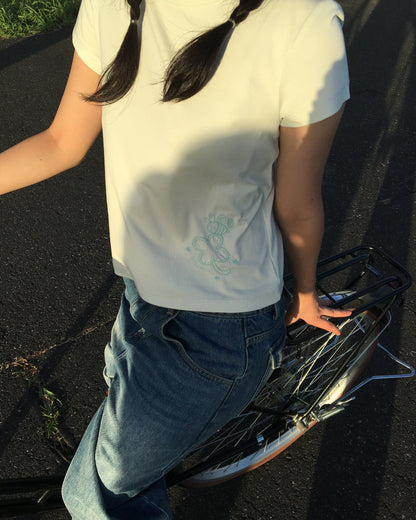 Lucky Bee Embroidery Tee (Pale mint)