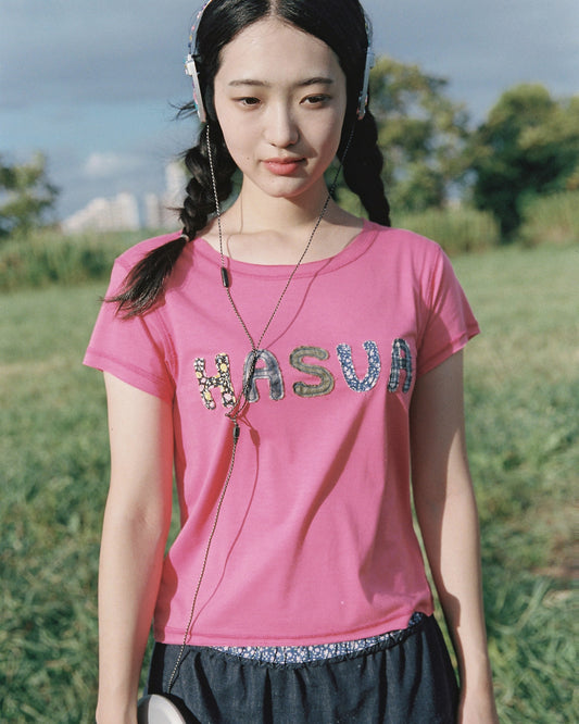 HASUA Patchwork Logo Compact Tee（Plum）
